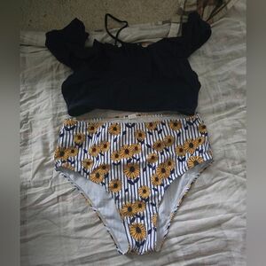 *Large 2 Piece Sunflower Swim Wear, Good Condition